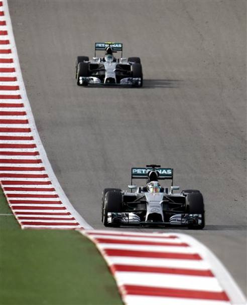 Al Gran Premio degli Stati Uniti del 2 novembre Lewis Hamilton replica il primo posto russo seguito sempre dal compagno Nico Rosberg. Terzo posto per Daniel Ricciardo, Red Bull. (Ap)